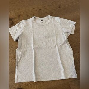 Uniqlo Gray Crewneck T-Shirt